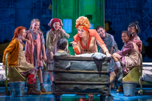 Claire Sweeney and cast @ BroadwayWorld Claire Sweeney and cast Photo