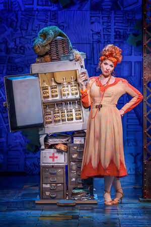 Claire Sweeney @ BroadwayWorld Claire Sweeney Photo