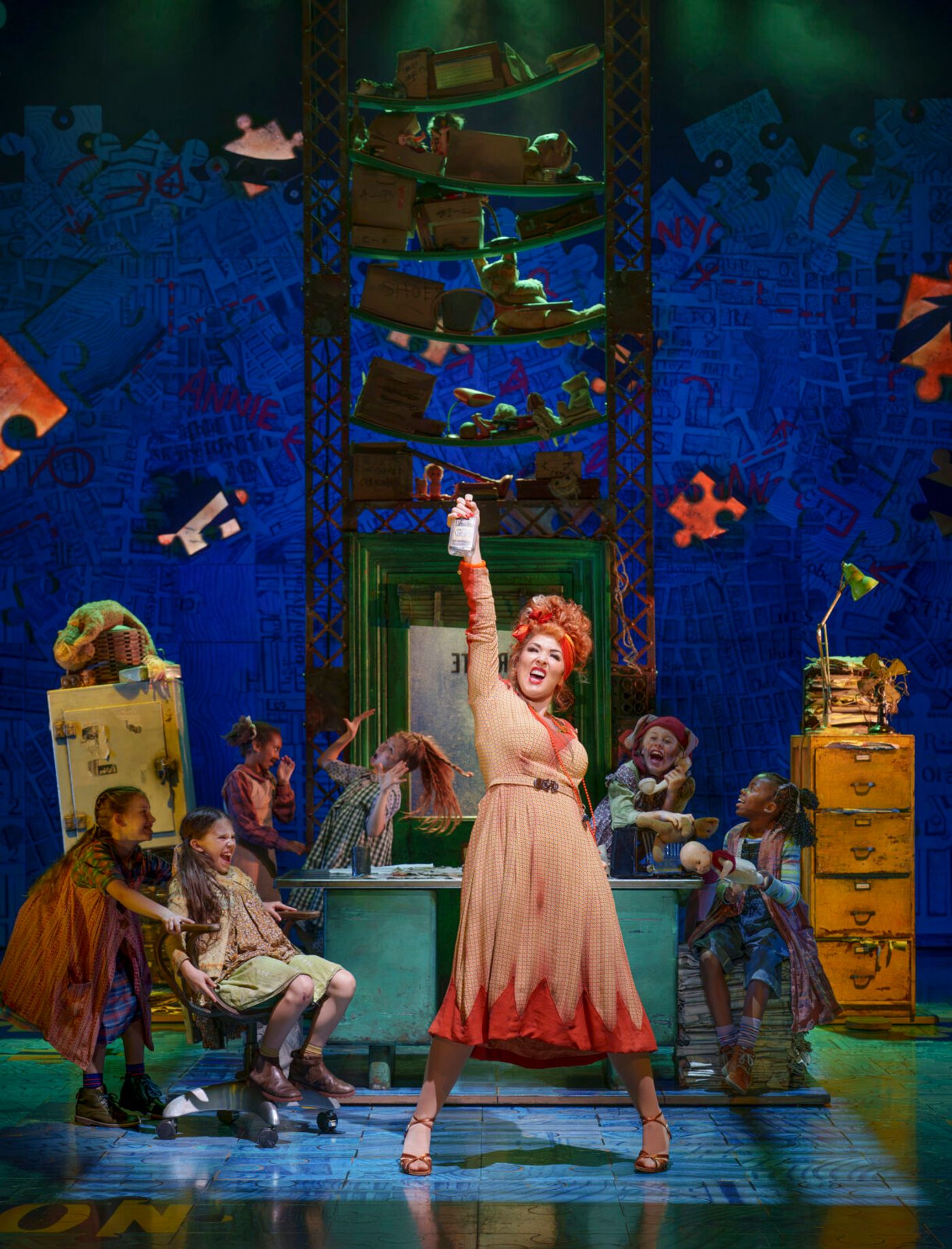 Photos: Claire Sweeney as Miss Hannigan in ANNIE UK and Ireland Tour Image
