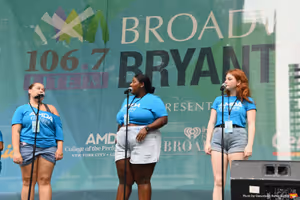 Dori8 Gonzalez, Dominique Kent and Amber Jo @ BroadwayWorld Dori8 Gonzalez, Dominique Kent and Amber Jo Photo