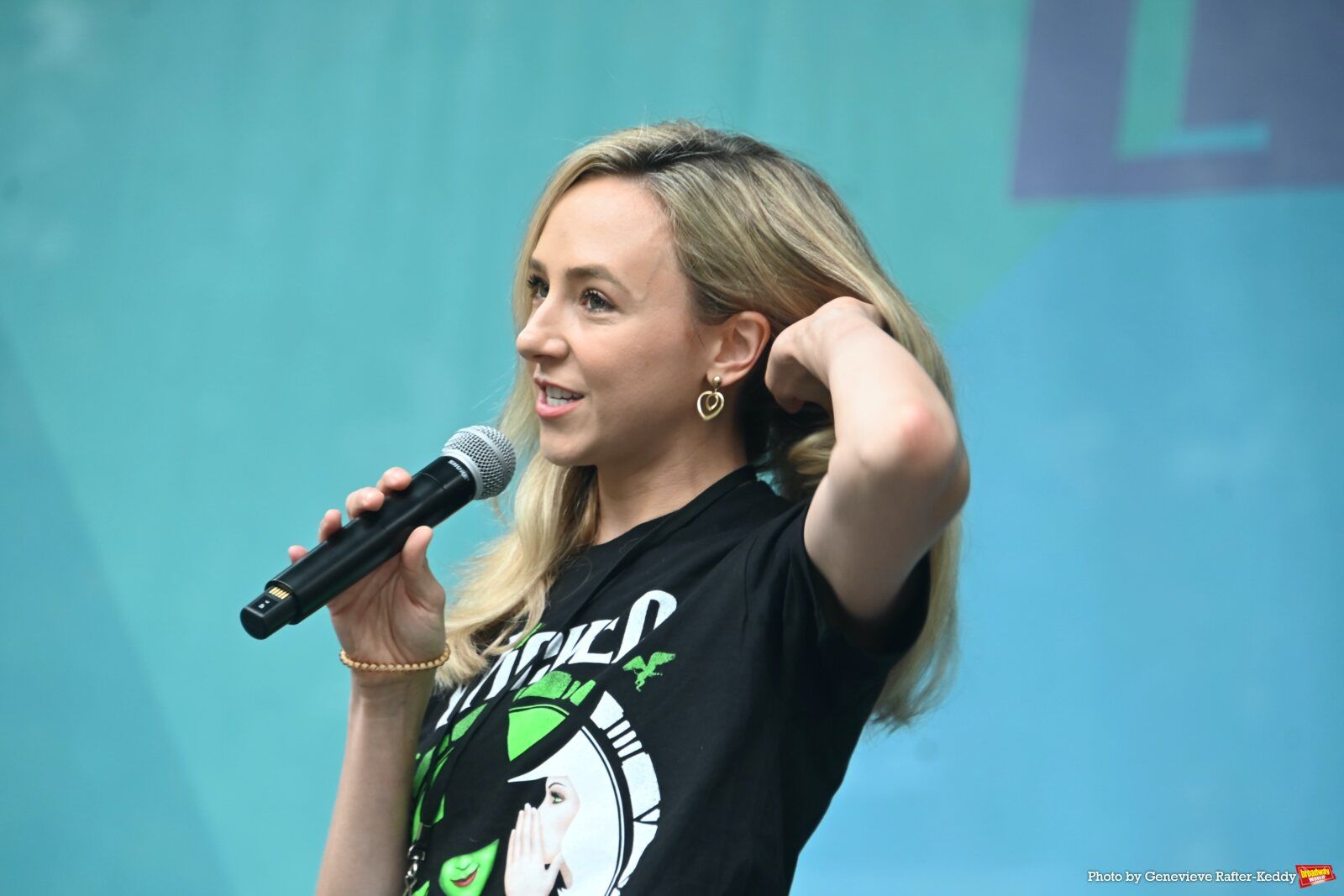 Photos: WICKED, TITANÍQUE, CHICAGO & More Perform at Broadway in Bryant Park Week Two Image