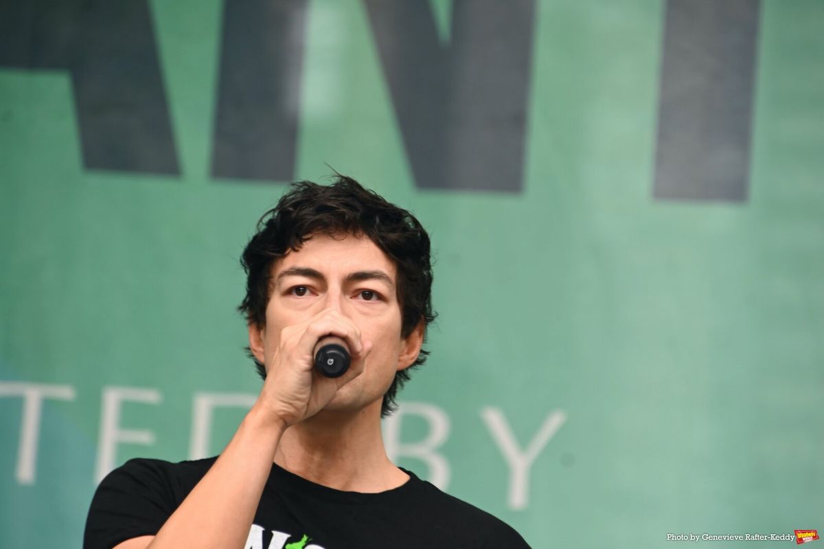 Carl Man at Photos: WICKED, TITANÍQUE, CHICAGO & More Perform at Broadway in Bryant Park Week Two