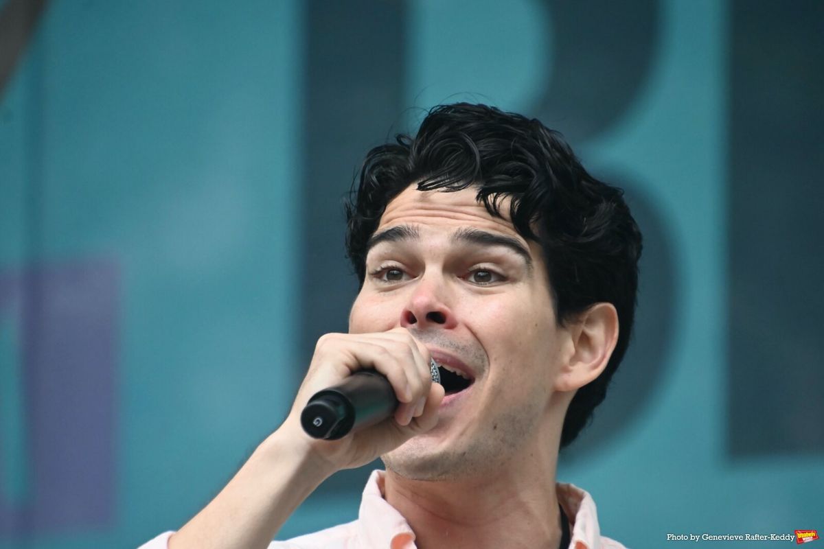 Rodney Ingram at Photos: WICKED, TITANÍQUE, CHICAGO & More Perform at Broadway in Bryant Park Week Two