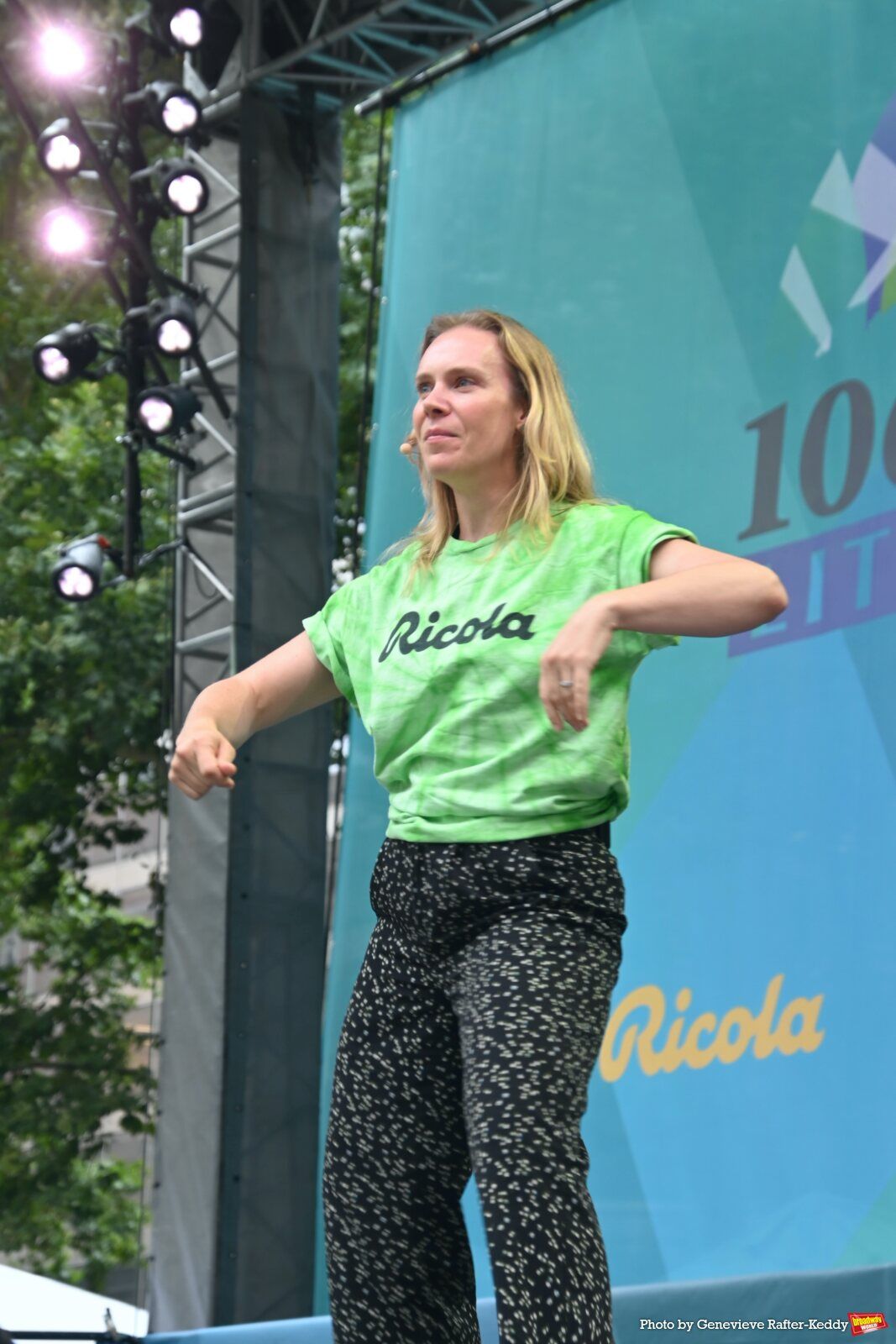 Photos: WICKED, TITANÍQUE, CHICAGO & More Perform at Broadway in Bryant Park Week Two Image