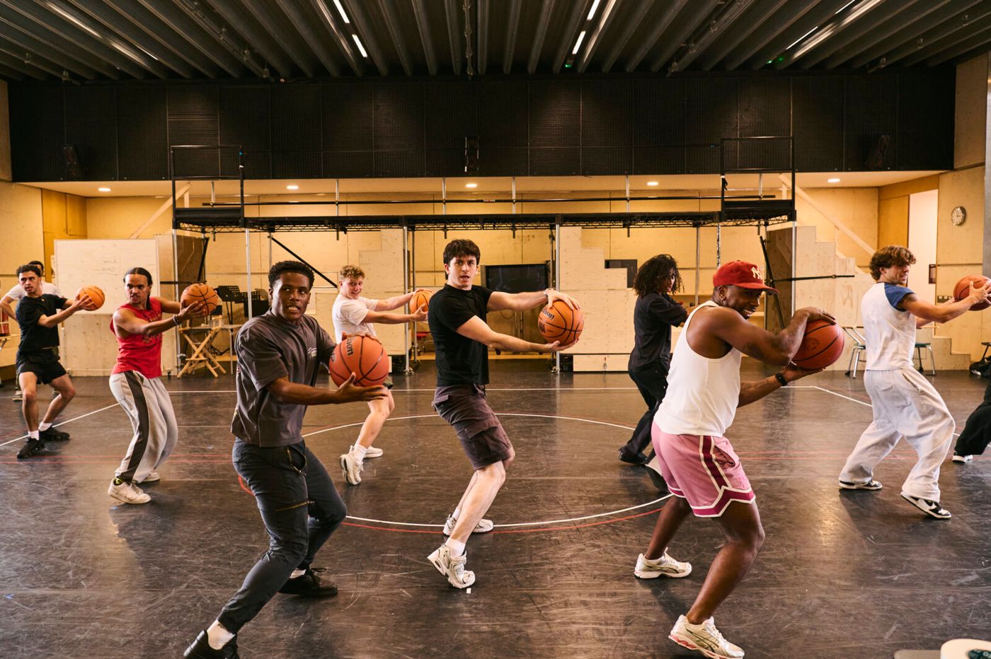 Photos: Harry Judd, KayCee Stroh, and More in Rehearsal For HIGH SCHOOL MUSICAL Image