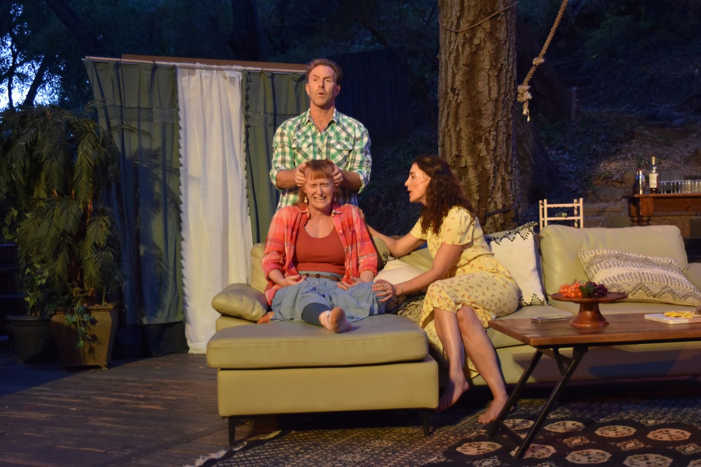 Photos: First Look At THE PEOPLE OF POMPEII By Bernardo Cubría At Theatricum Botanicum Image