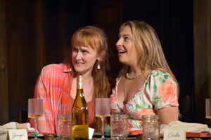 Willow Geer and Amber Luallen by Ian Flanders @ BroadwayWorld Willow Geer and Amber Luallen by Ian Flanders Photo