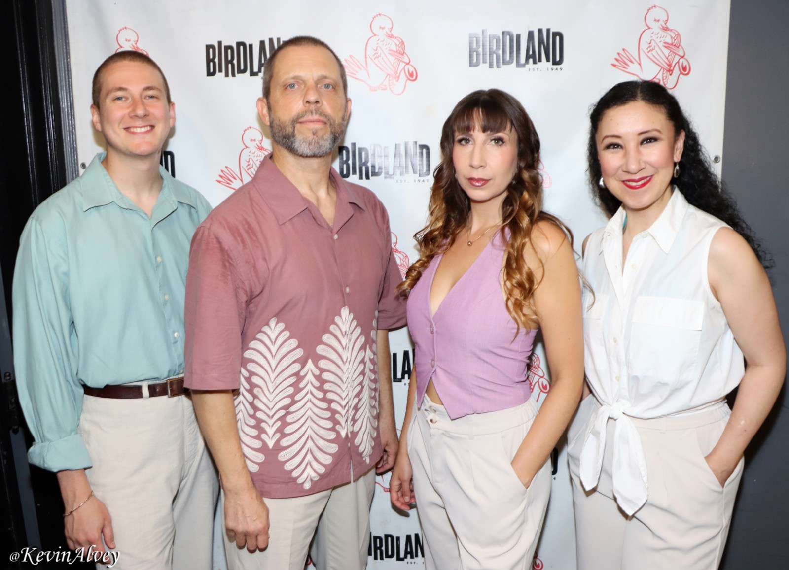 Photos: Max Pollak Brings Birdland To Its Feet — photo 1 of 38