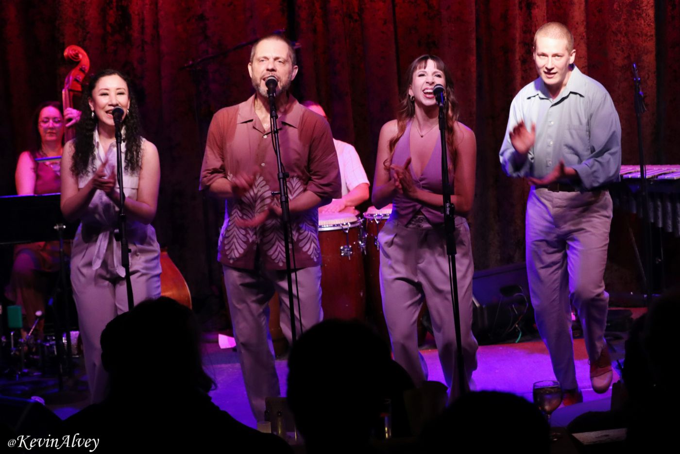 Photos: Max Pollak Brings Birdland To Its Feet Image