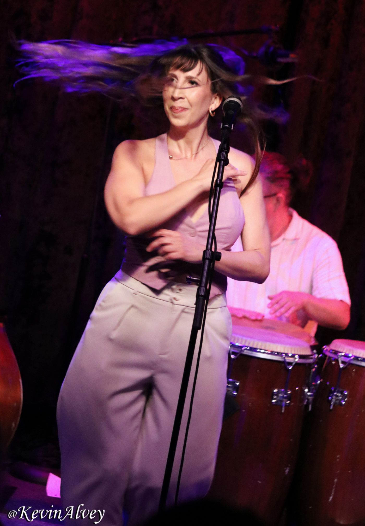 Photos: Max Pollak Brings Birdland To Its Feet Image