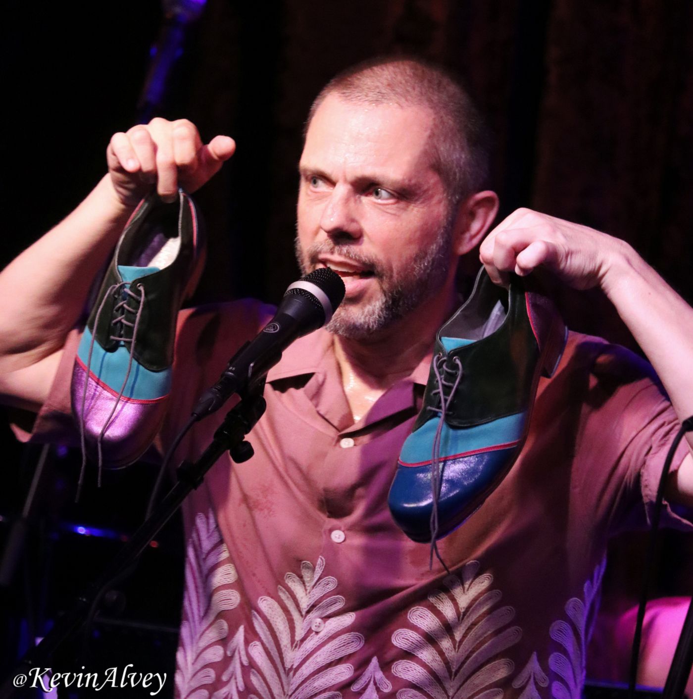 Photos: Max Pollak Brings Birdland To Its Feet Image
