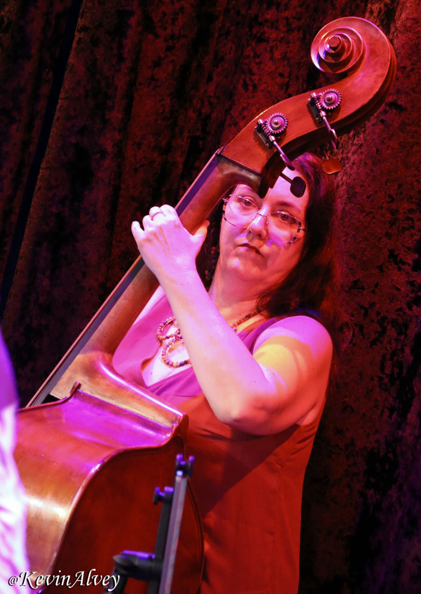 Photos: Max Pollak Brings Birdland To Its Feet Image