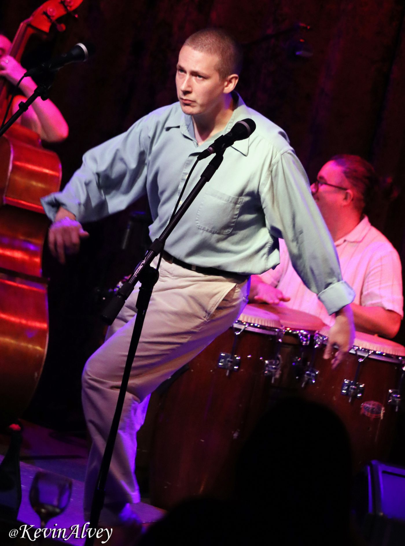 Photos: Max Pollak Brings Birdland To Its Feet Image