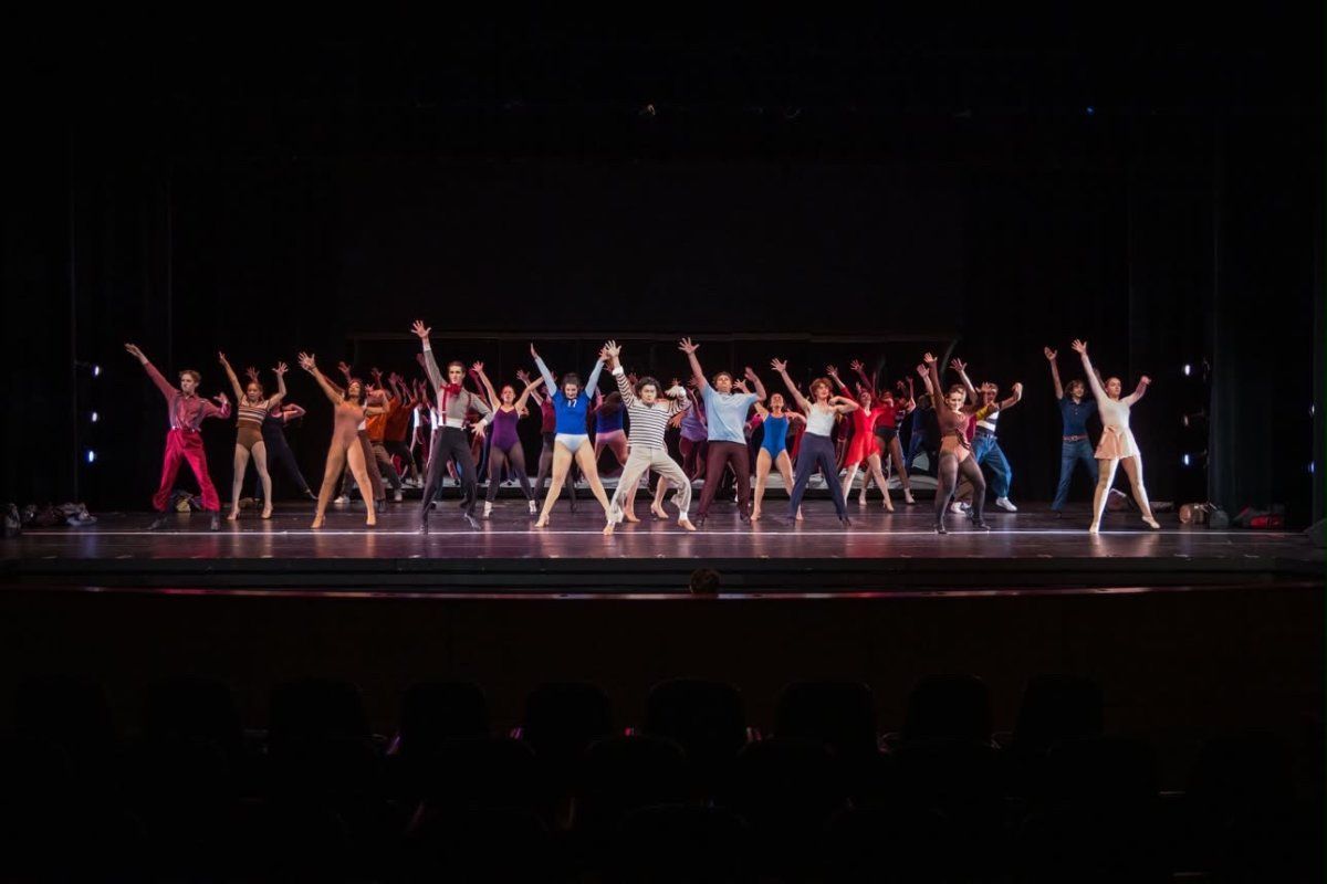 Review: A CHORUS LINE at Korsa Musical Theater Image