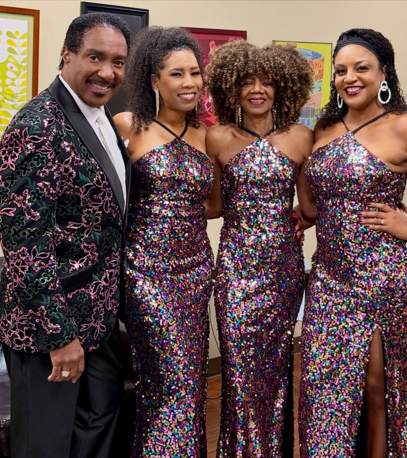 Review: TERRY STEELE SINGS LUTHER VANDROSS... Image