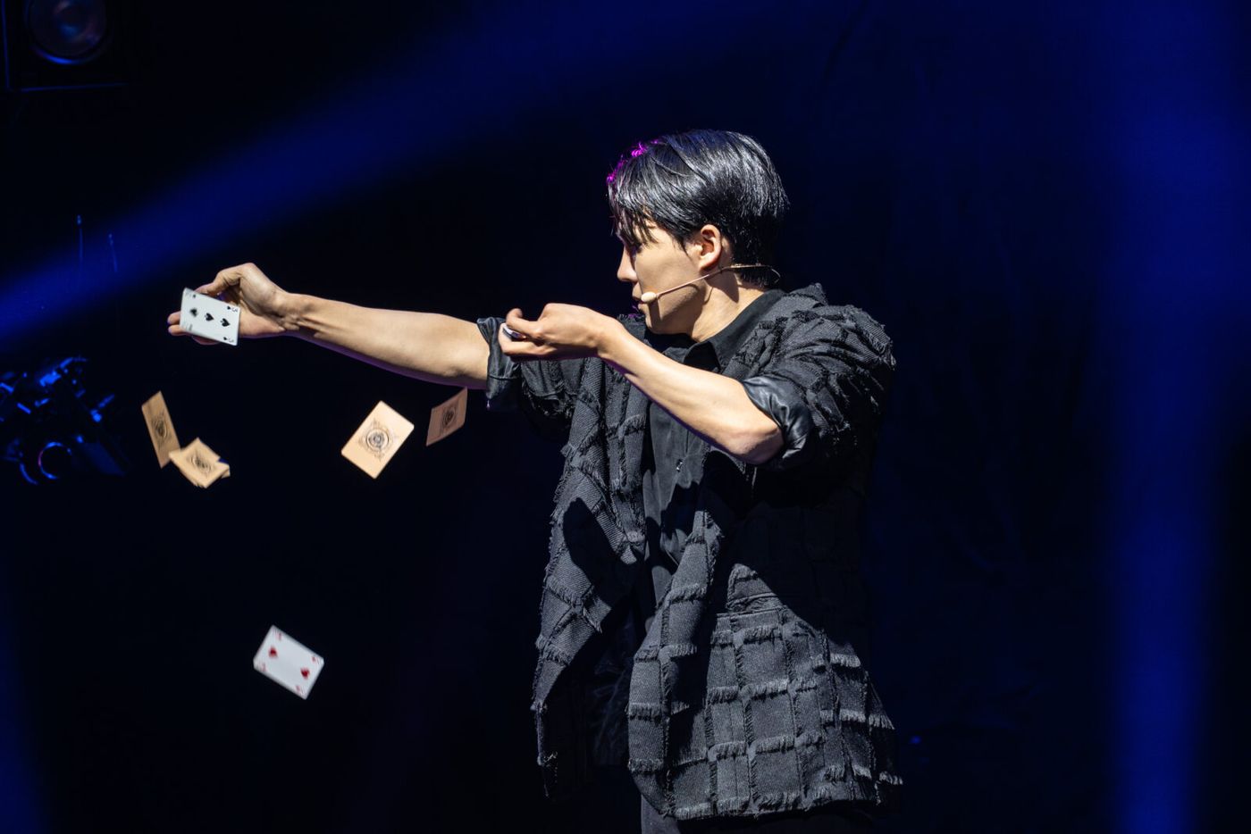 Photos: First Look NOW YOU SEE ME LIVE At The London Coliseum Image
