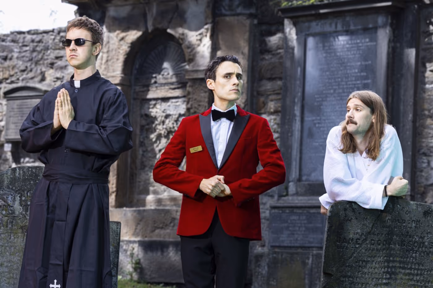 Crybabies Celebrate Premiere Of New Fringe Show With Spooky Photoshoot Image