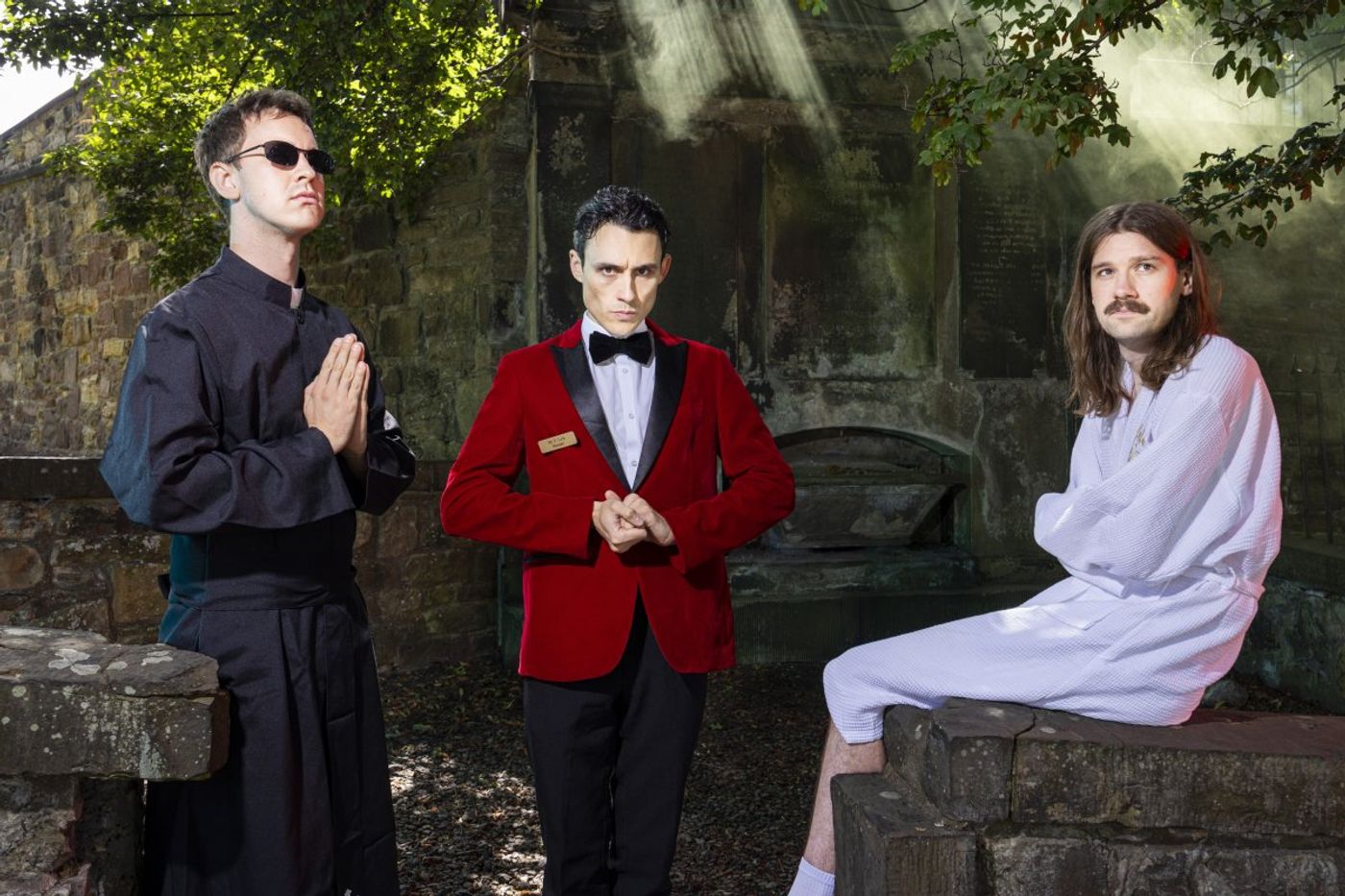 Crybabies Celebrate Premiere Of New Fringe Show With Spooky Photoshoot Image