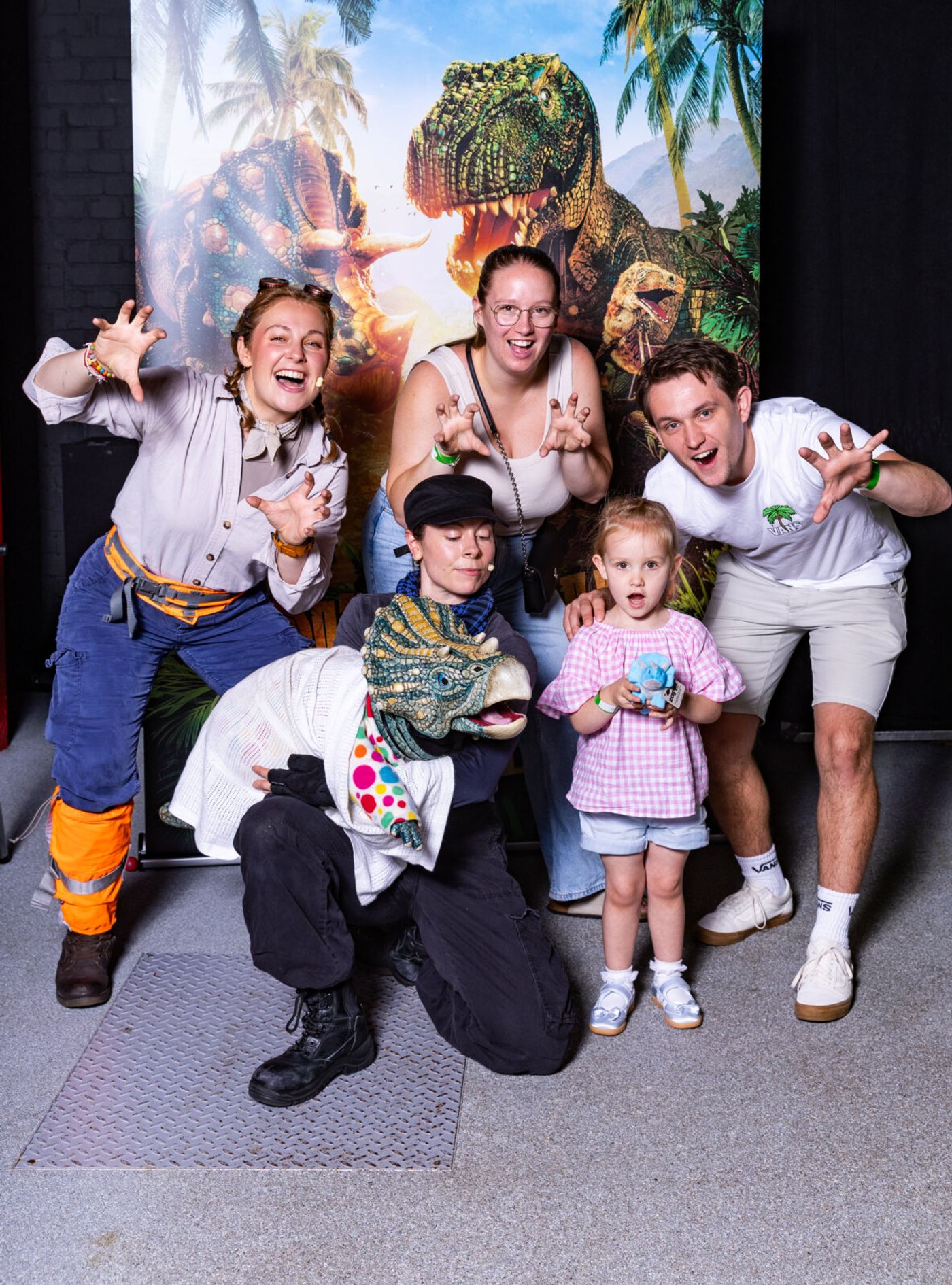Photos: DINOSAUR WORLD LIVE Returns to London at Troubadour Wembley Park Theatre Image