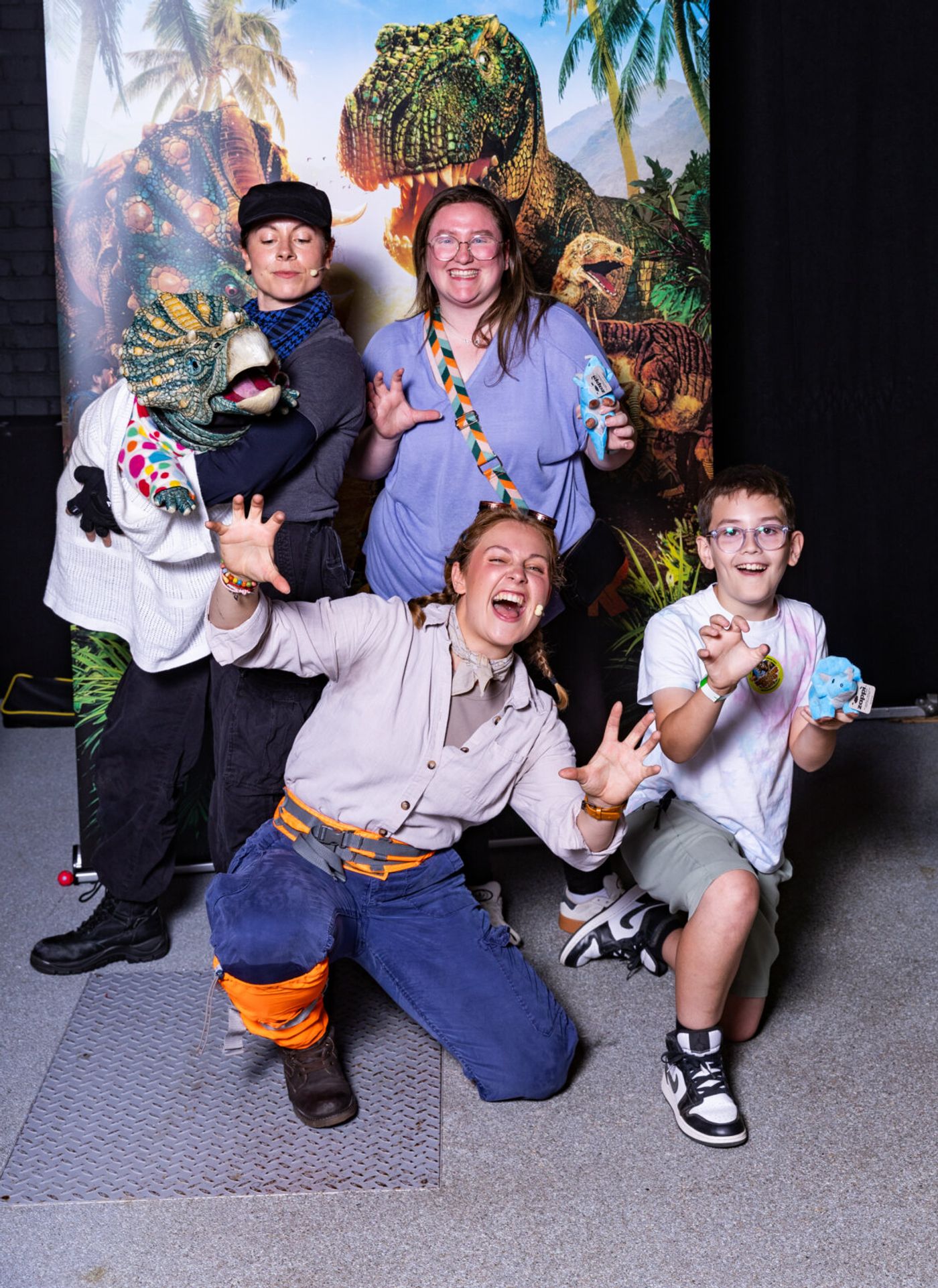 Photos: DINOSAUR WORLD LIVE Returns to London at Troubadour Wembley Park Theatre Image