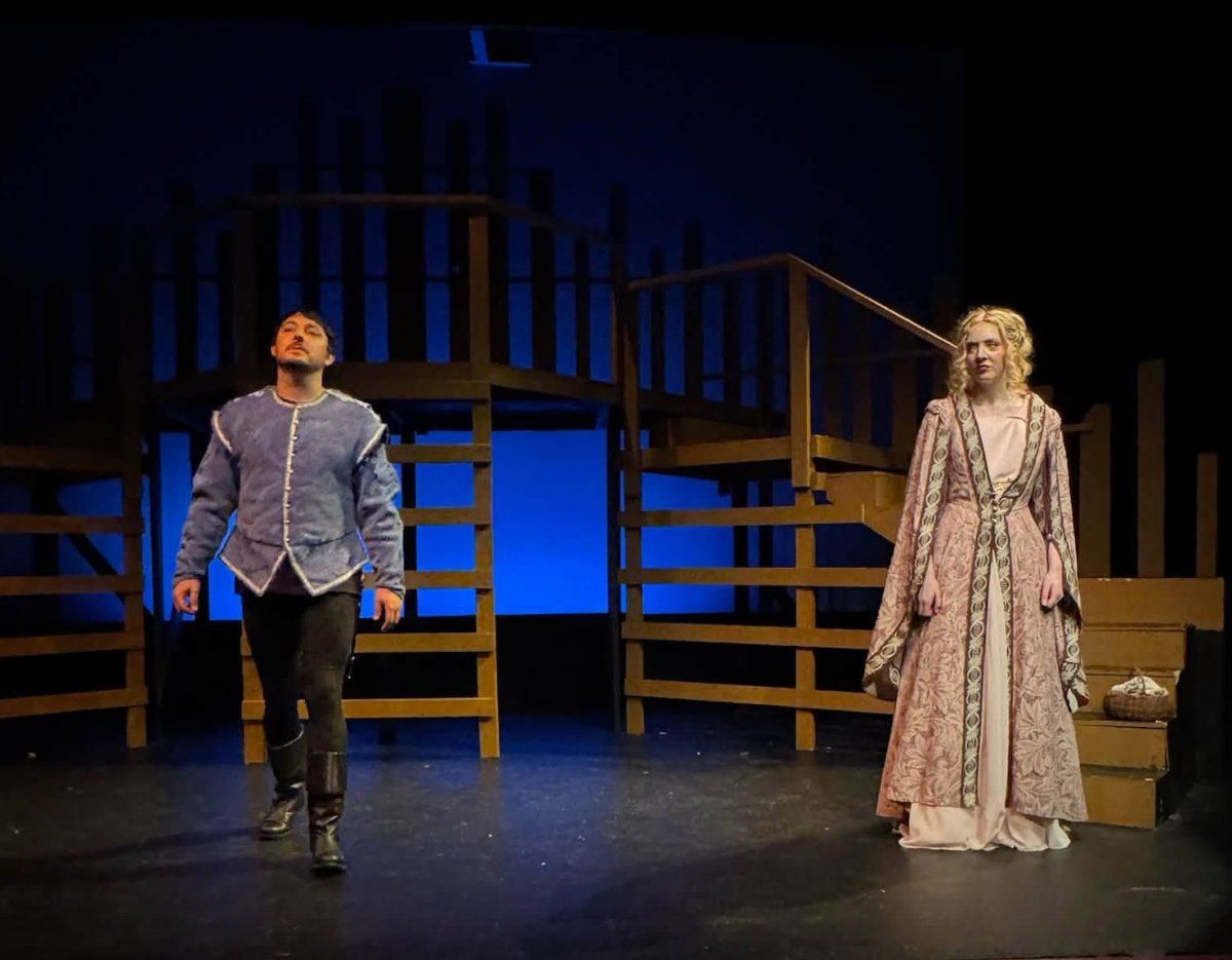 Review: LERNER & LOEWE'S CAMELOT at Ouachita Little Theatre in Mena Image