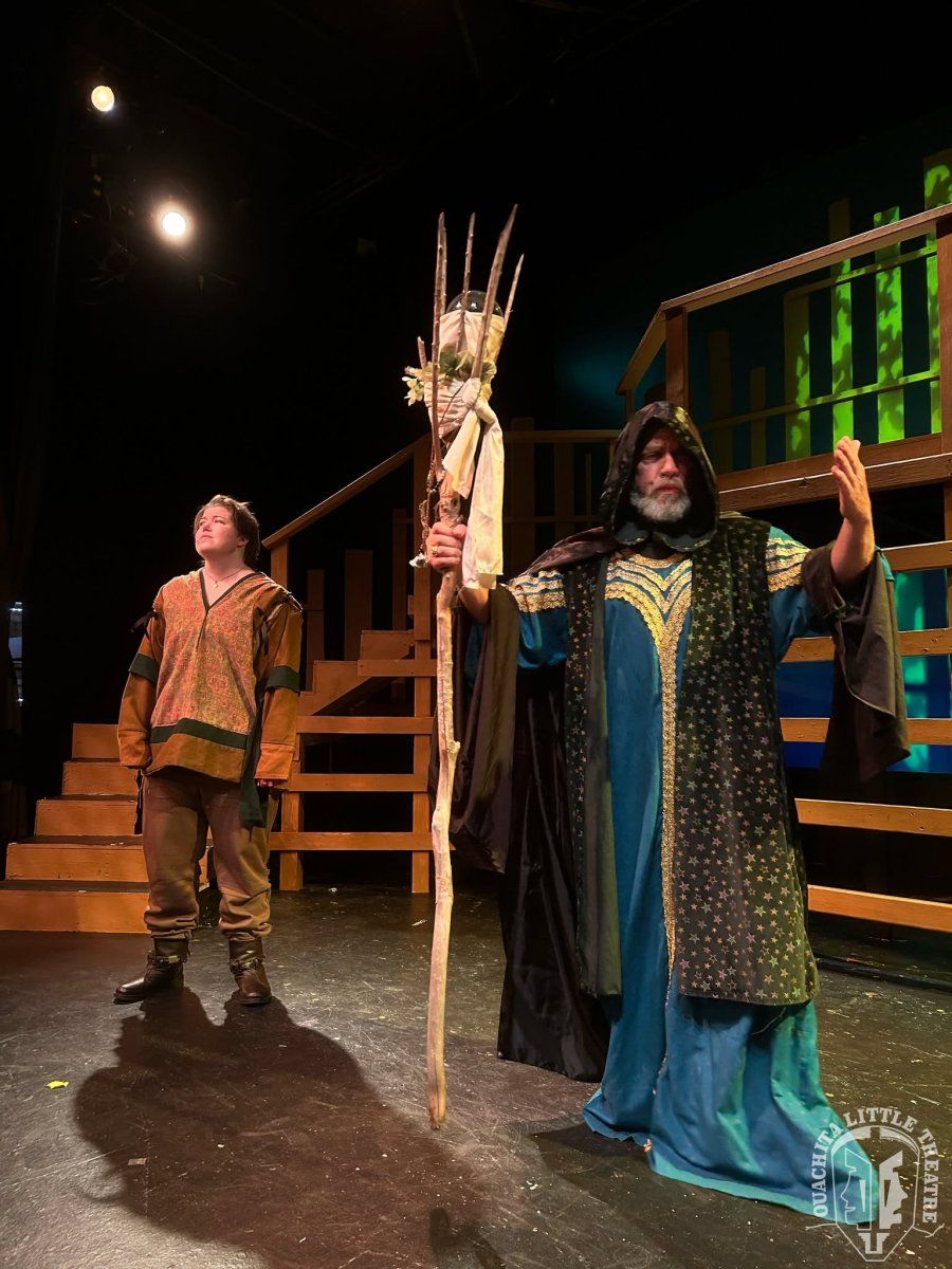 Review: LERNER & LOEWE'S CAMELOT at Ouachita Little Theatre in Mena Image