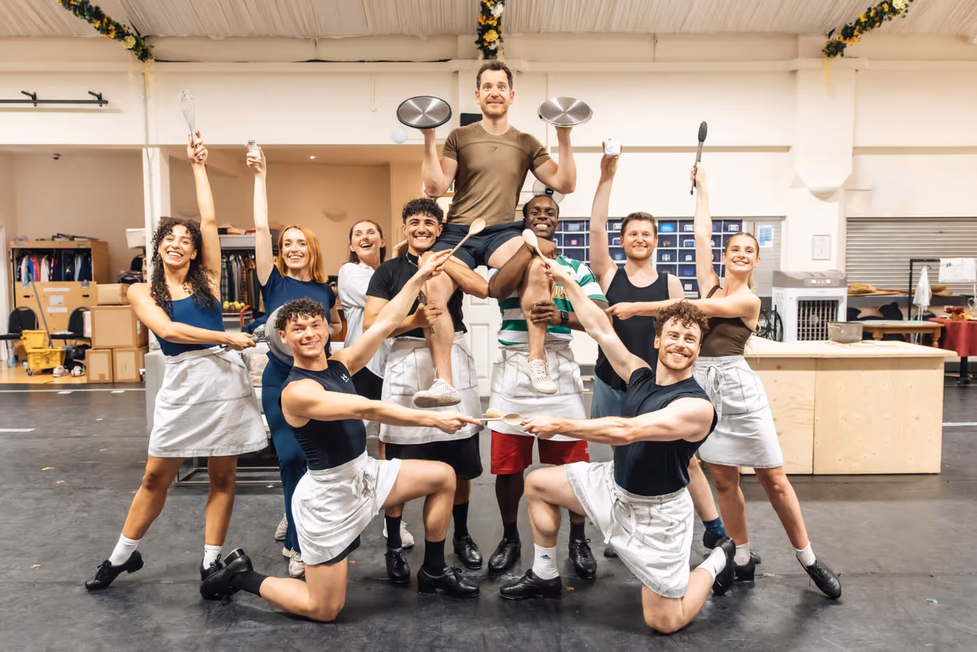 Photos: MRS. DOUBTFIRE in Rehearsal Ahead of UK and Ireland Tour Image