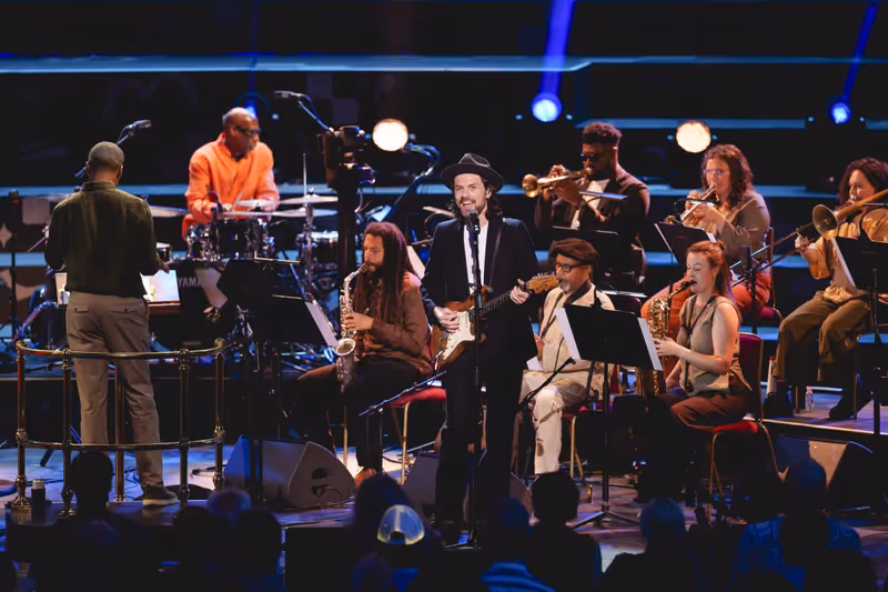 Review: BBC PROMS: UNDER AFRICAN SKIES - SONGS FROM PAUL SIMON'S 'GRACELAND', Royal Albert Hall Image
