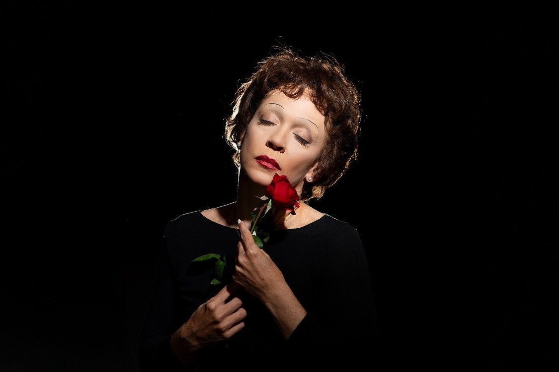 Laila Garin Will Star as Édith Piaf in New Brazilian Musical PIAF – EU NÃO ME ARREPENDO (Je ne regrette rien) Image