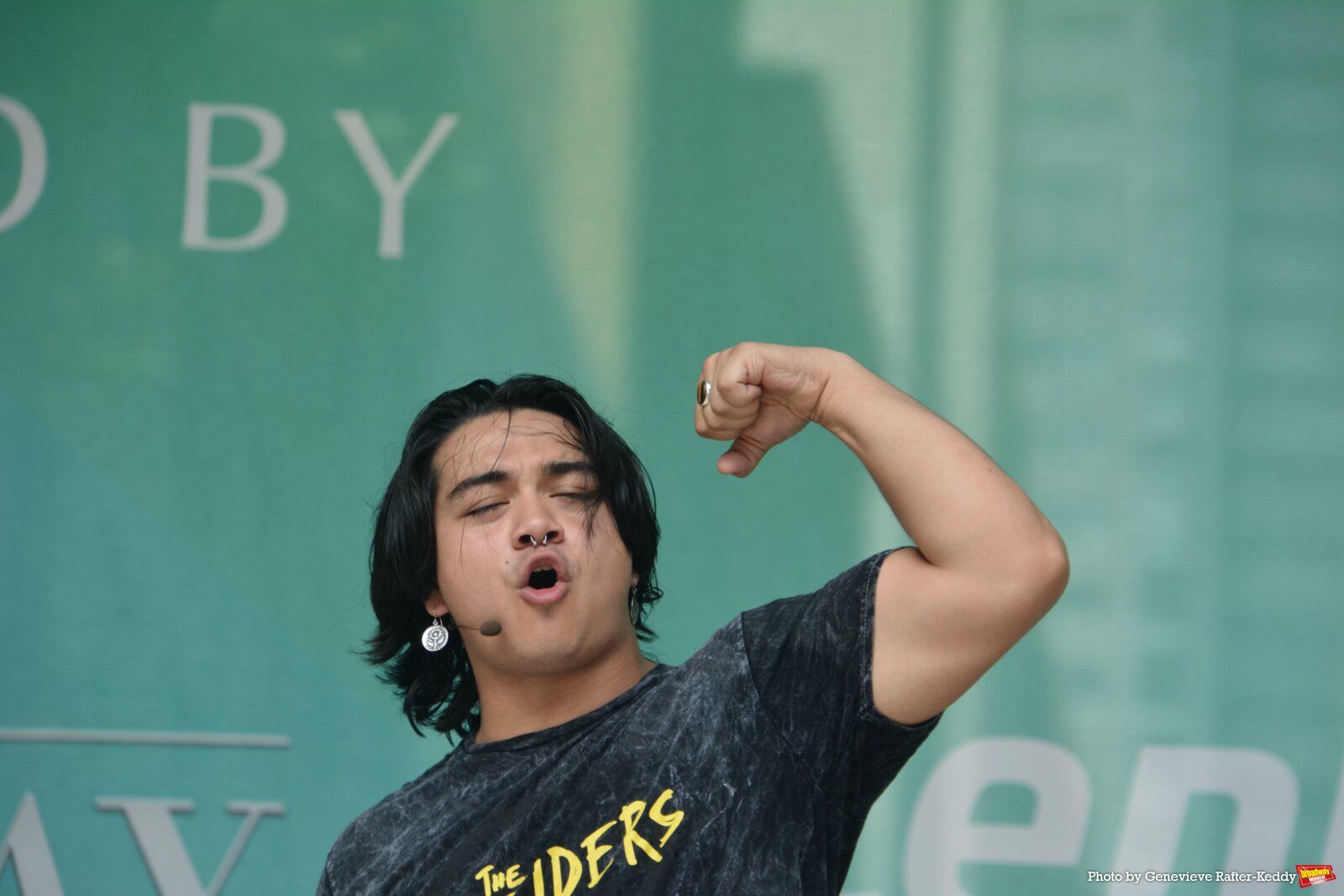 Photos: MJ, THE OUTSIDERS & More Perform at Broadway in Bryant Park Image