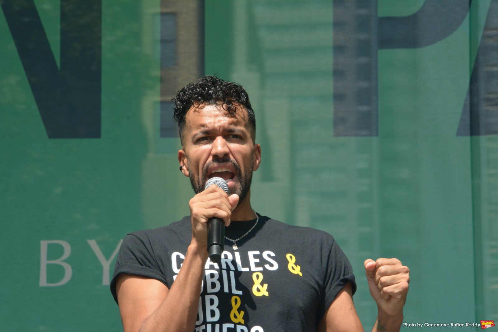 Photos: MJ, THE OUTSIDERS & More Perform at Broadway in Bryant Park Image
