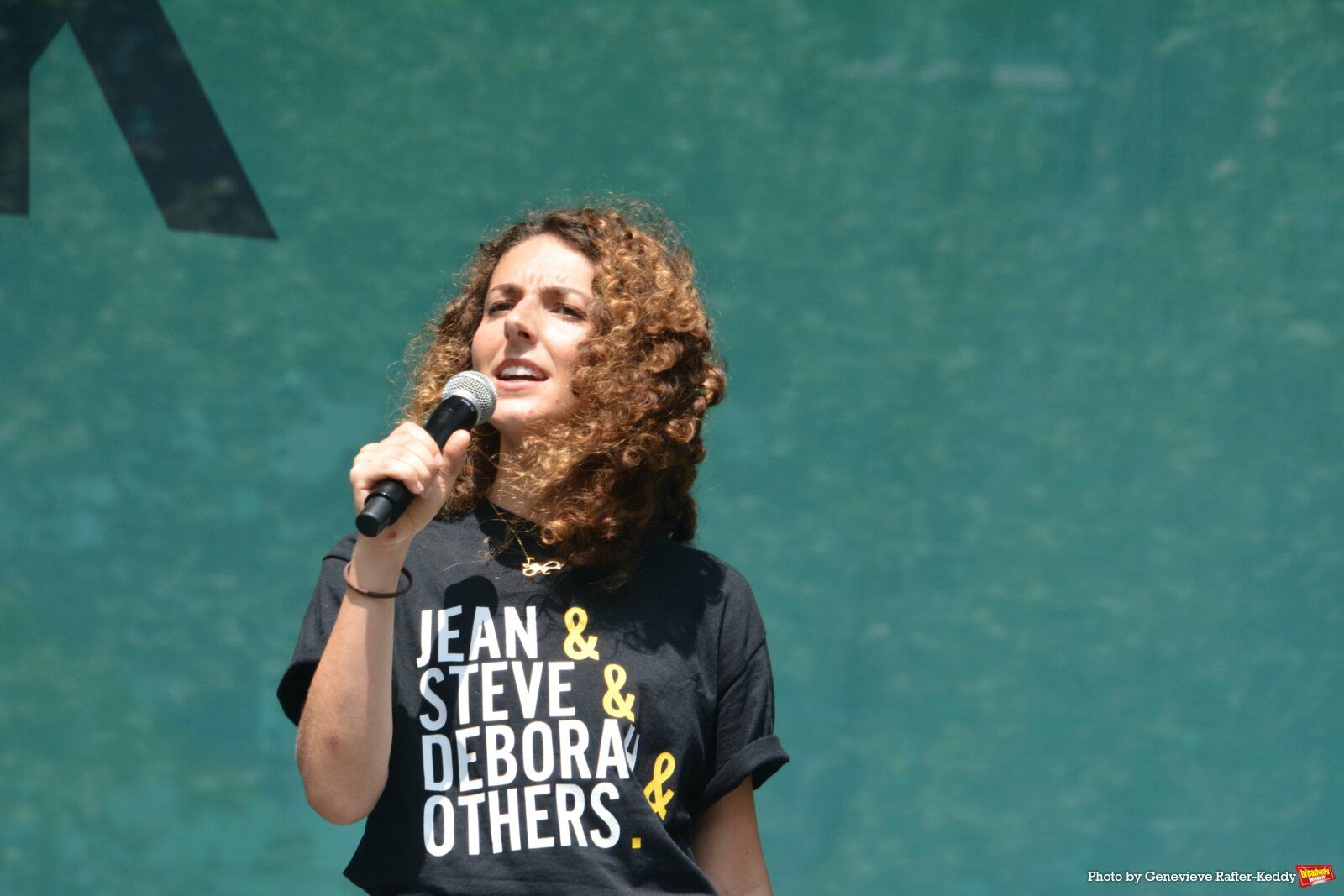 Photos: MJ, THE OUTSIDERS & More Perform at Broadway in Bryant Park Image
