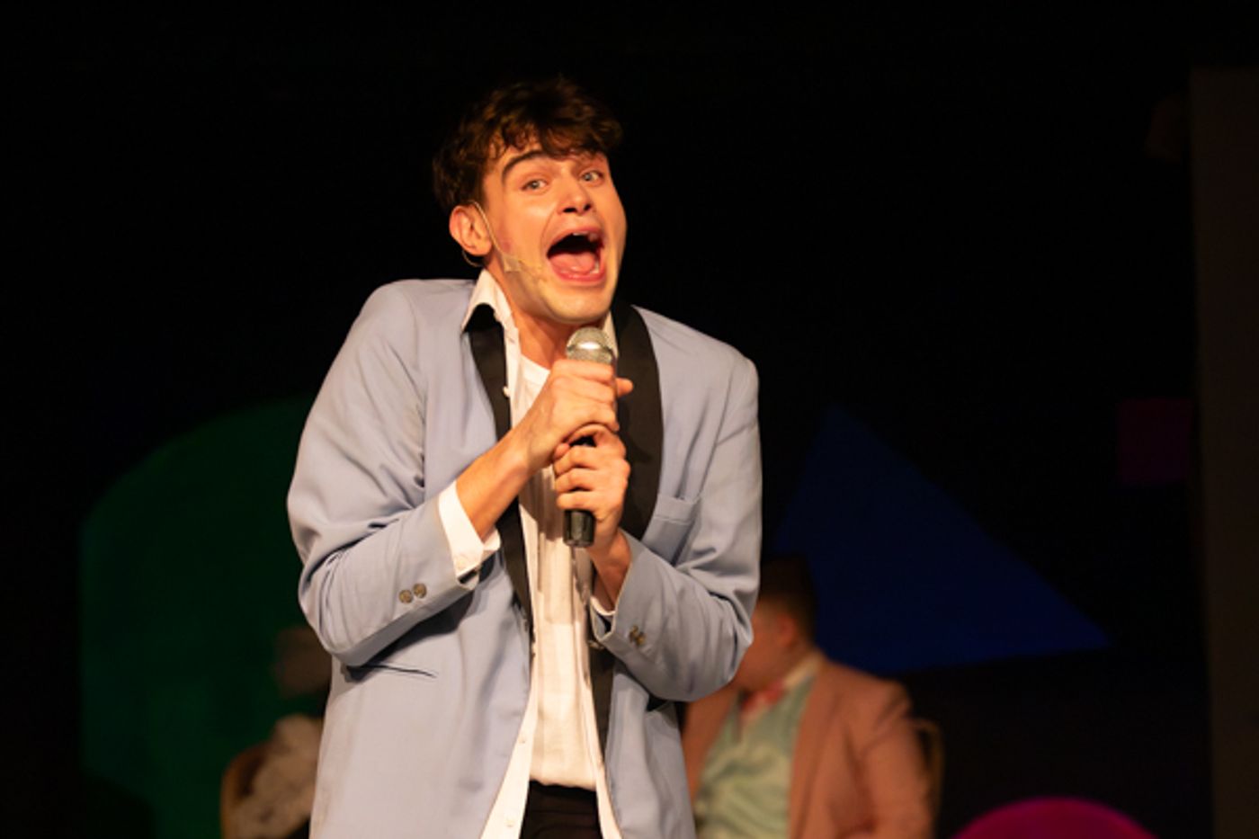 Photos: First look at Little Theatre Off Broadway’s The Wedding Singer Image