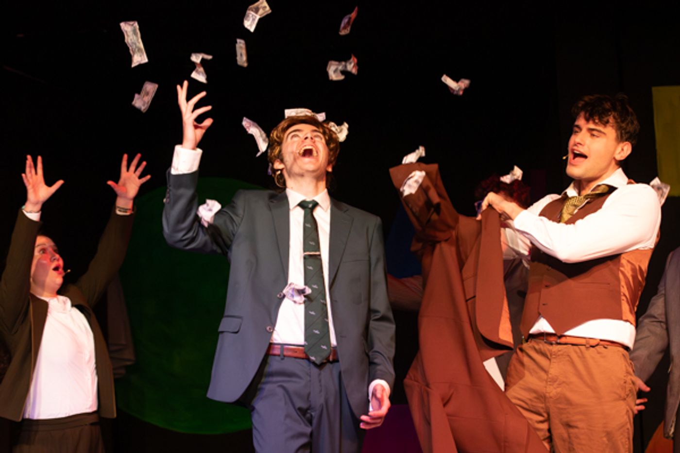 Photos: First look at Little Theatre Off Broadway’s The Wedding Singer Image