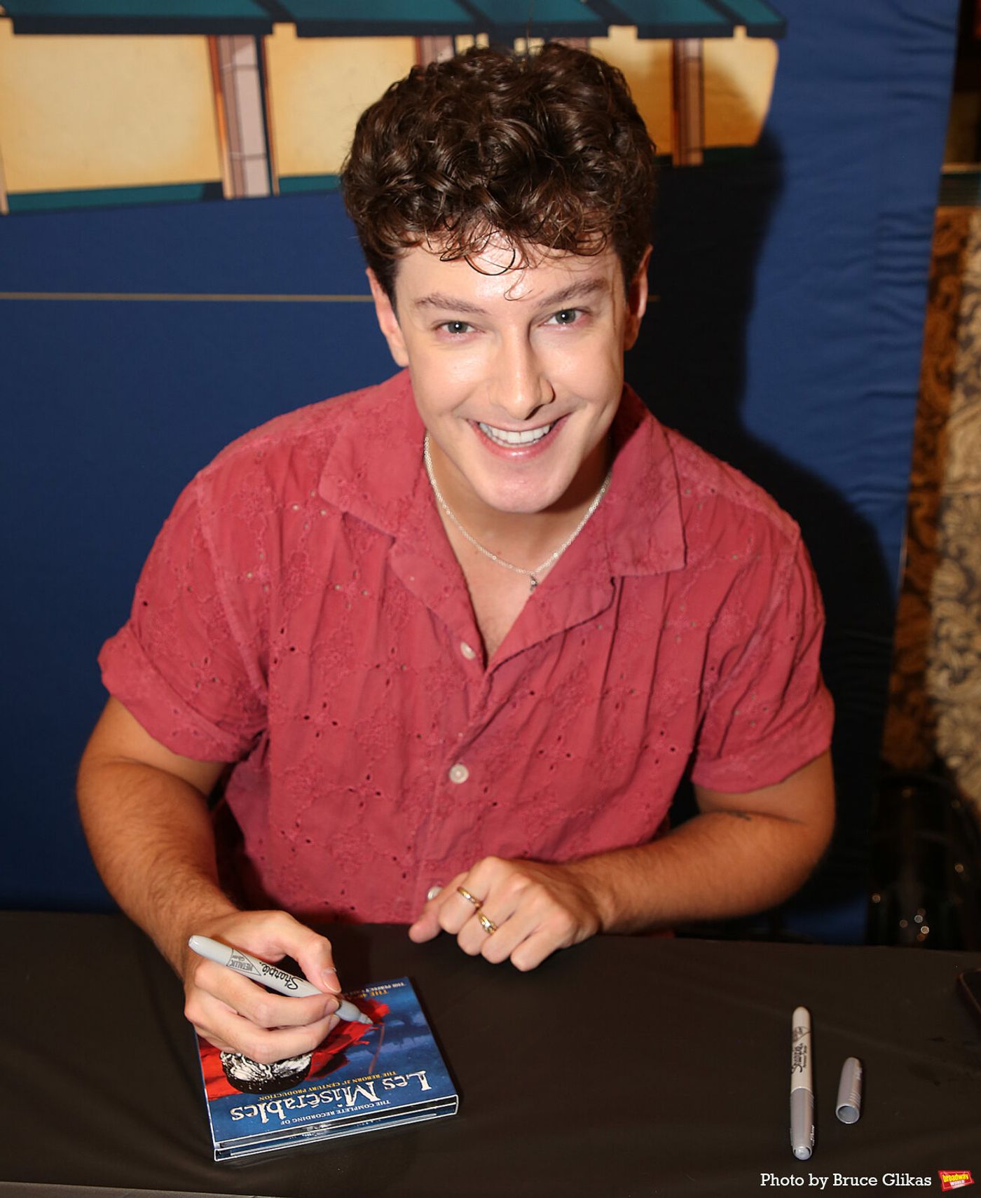 Photos: LES MISÉRABLES Stars Jac Yarrow, Shan Ako & Killian Donnelly Celebrate 40th Anniversary Cast Recording Image