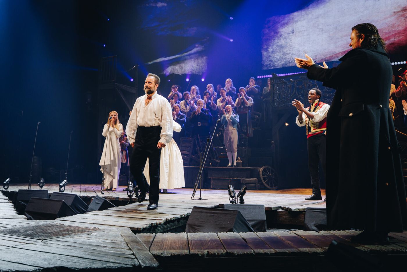 Photos: LES MISÉRABLES Wraps 2-Year Arena Tour, Welcoming 1.3 Million Fans in 34 Cities Image