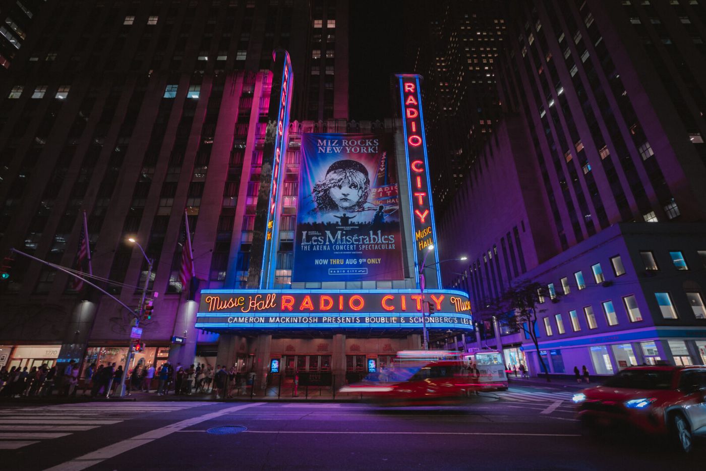 Photos: LES MISÉRABLES Wraps 2-Year Arena Tour, Welcoming 1.3 Million Fans in 34 Cities Image