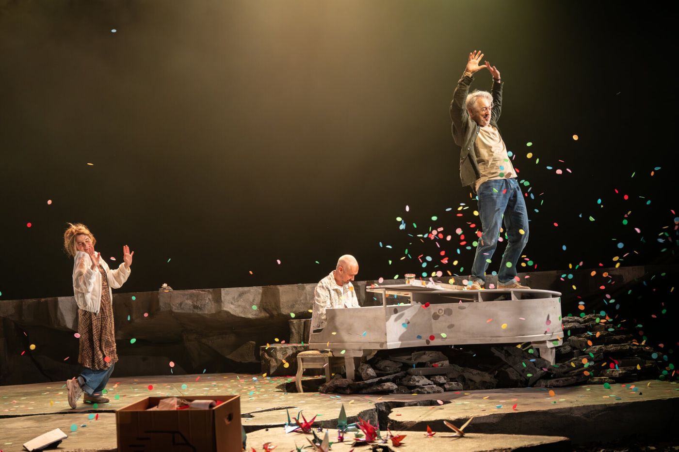 Photos: Alan Cumming and Shirley Henderson in A HISTORY OF PAPER at Pitlochry Festival Theatre Image