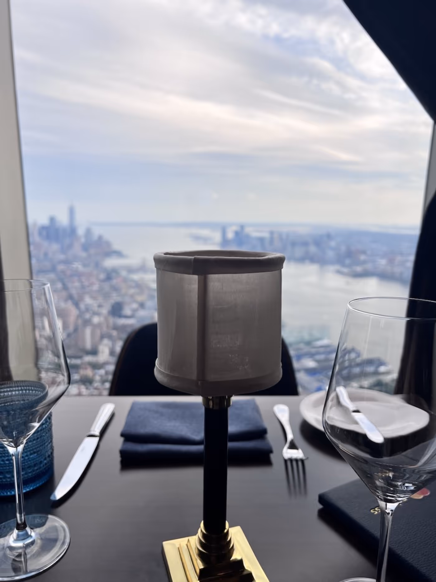 Review: Peak with Priceless Restaurant & Bar Offers Posh American Cuisine with City Views Image