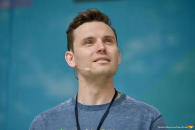 Alex Prakken Photo