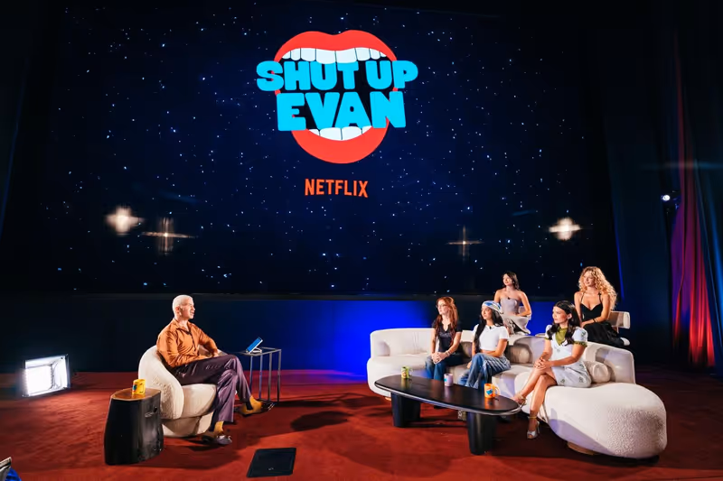 Photos: OUTER BANKS, XO KITTY Casts Attend Netflix End of Summer Bash — photo 1 of 1