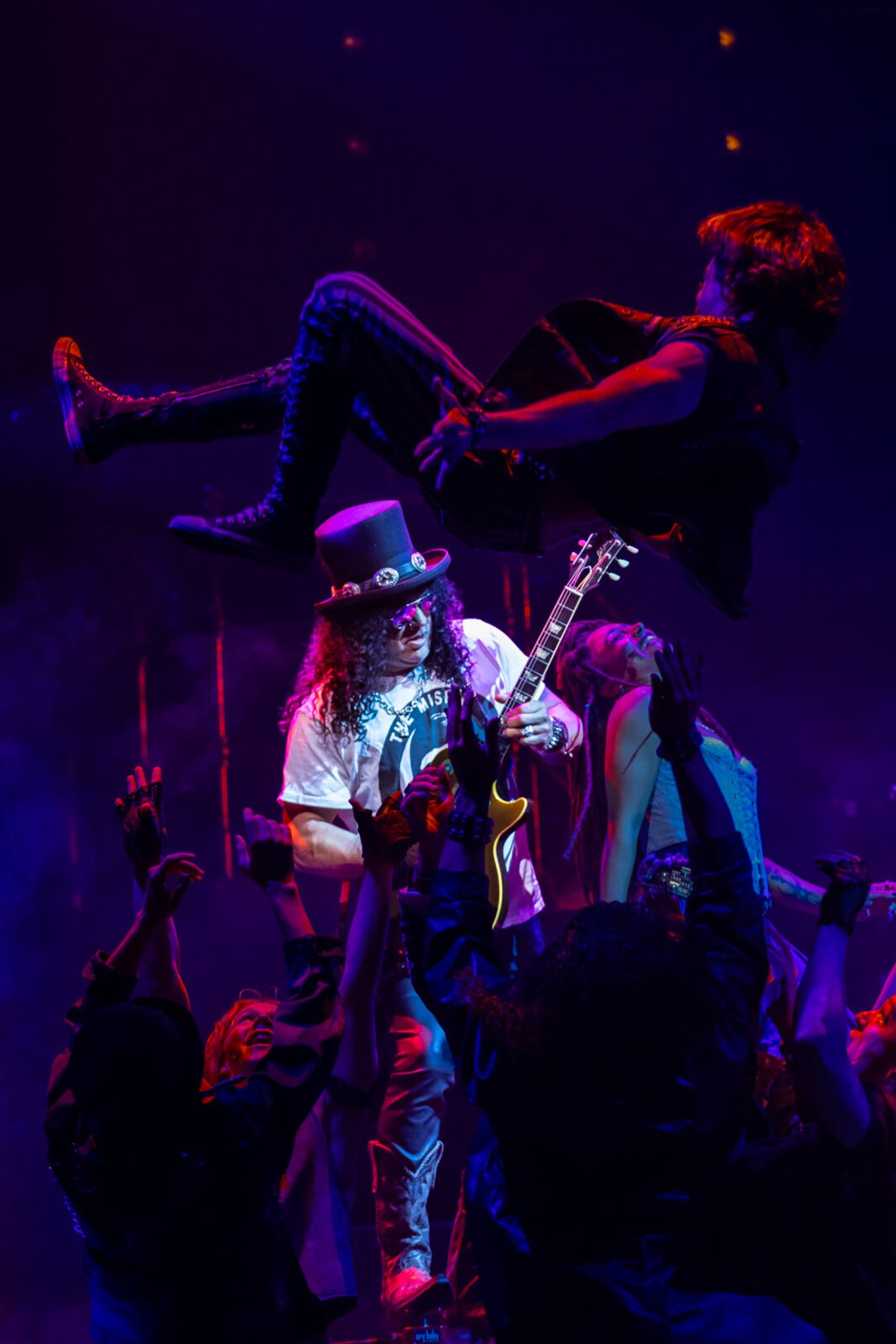 Photos: Slash Makes Broadway Debut in THE LOST BOYS Image