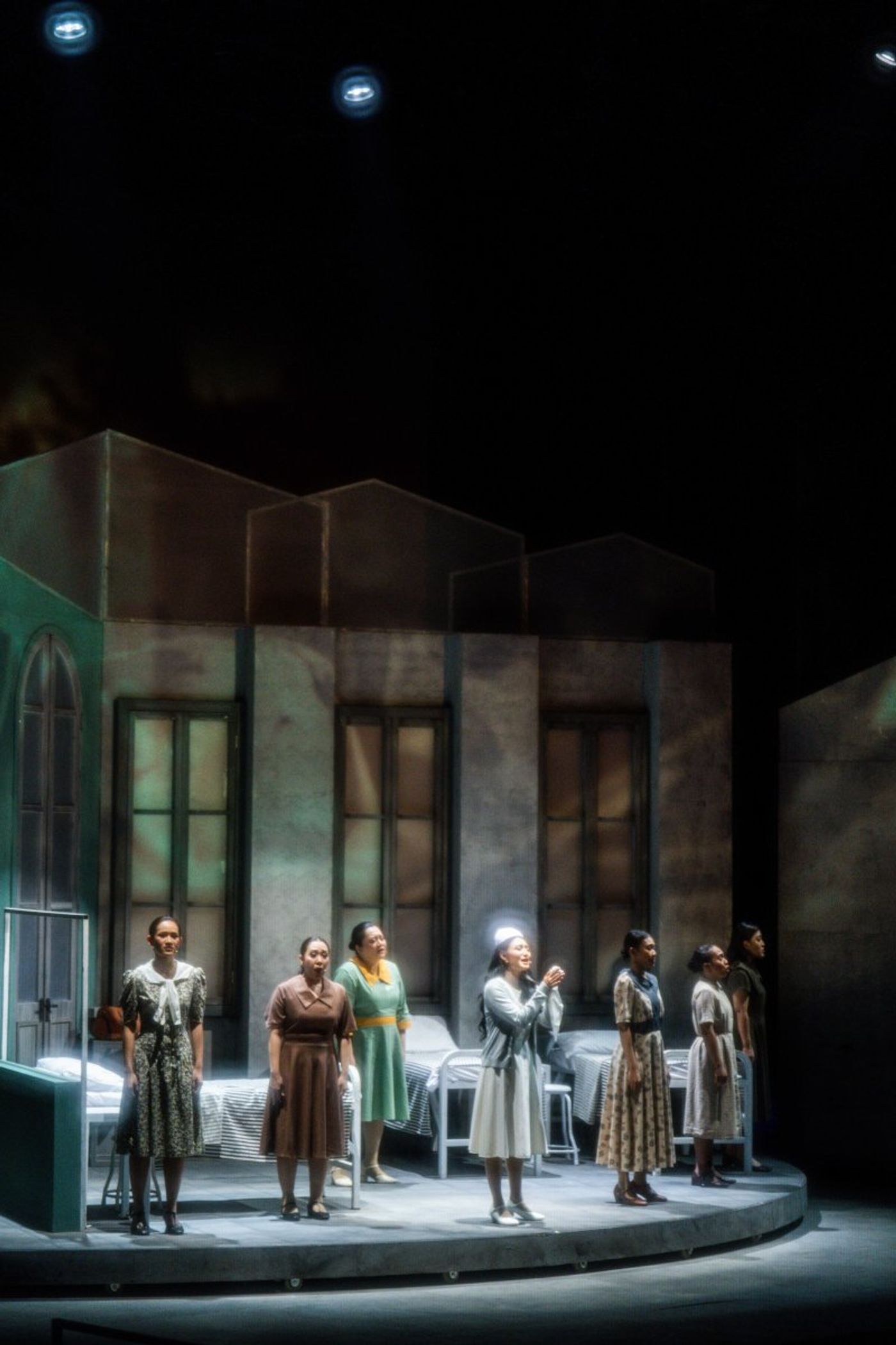 REVIEW: The Revolving Beauty of MAR’s Re-Run Image