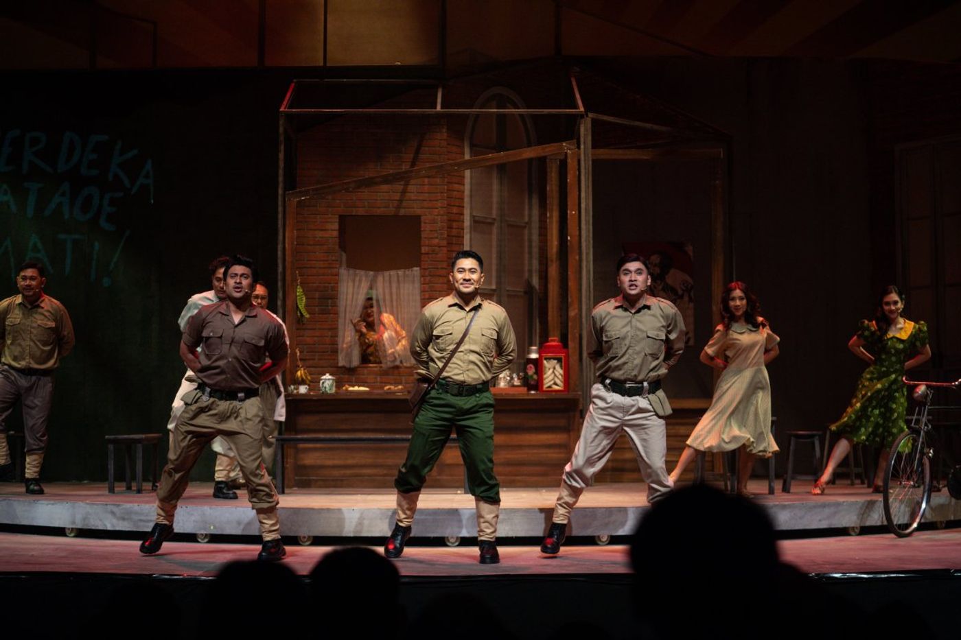 REVIEW: The Revolving Beauty of MAR’s Re-Run Image