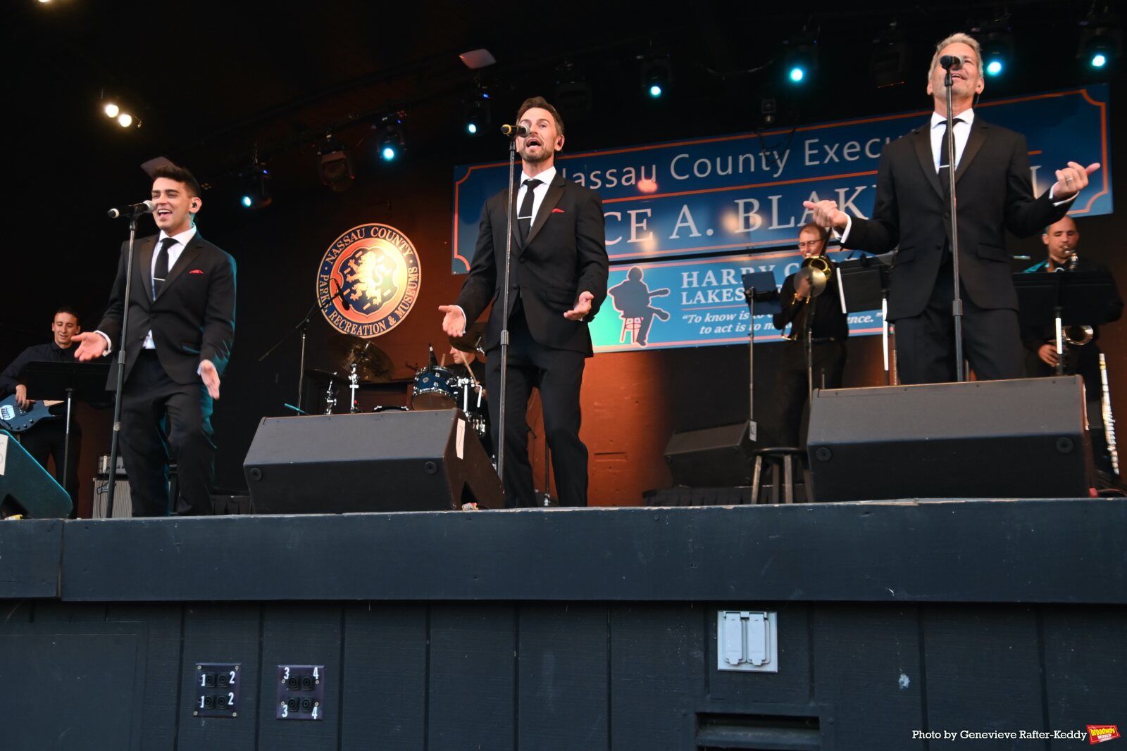 Photos: The Midtown Men Return to the Harry Chapin Theatre Image