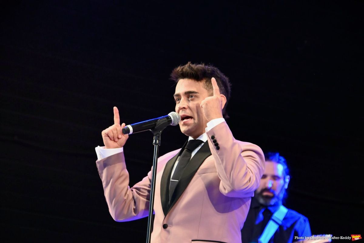 Michael Longoria at Photos: The Midtown Men Return to the Harry Chapin Theatre