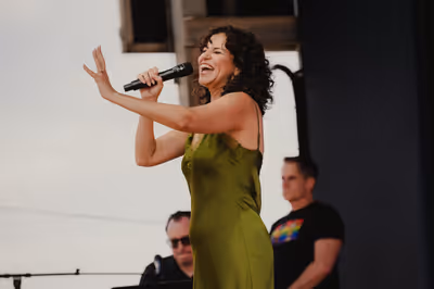 Mandy Gonzalez Photo