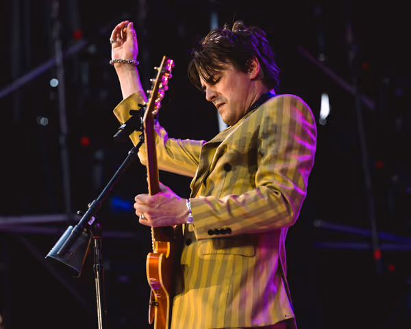 Reeve Carney Photo