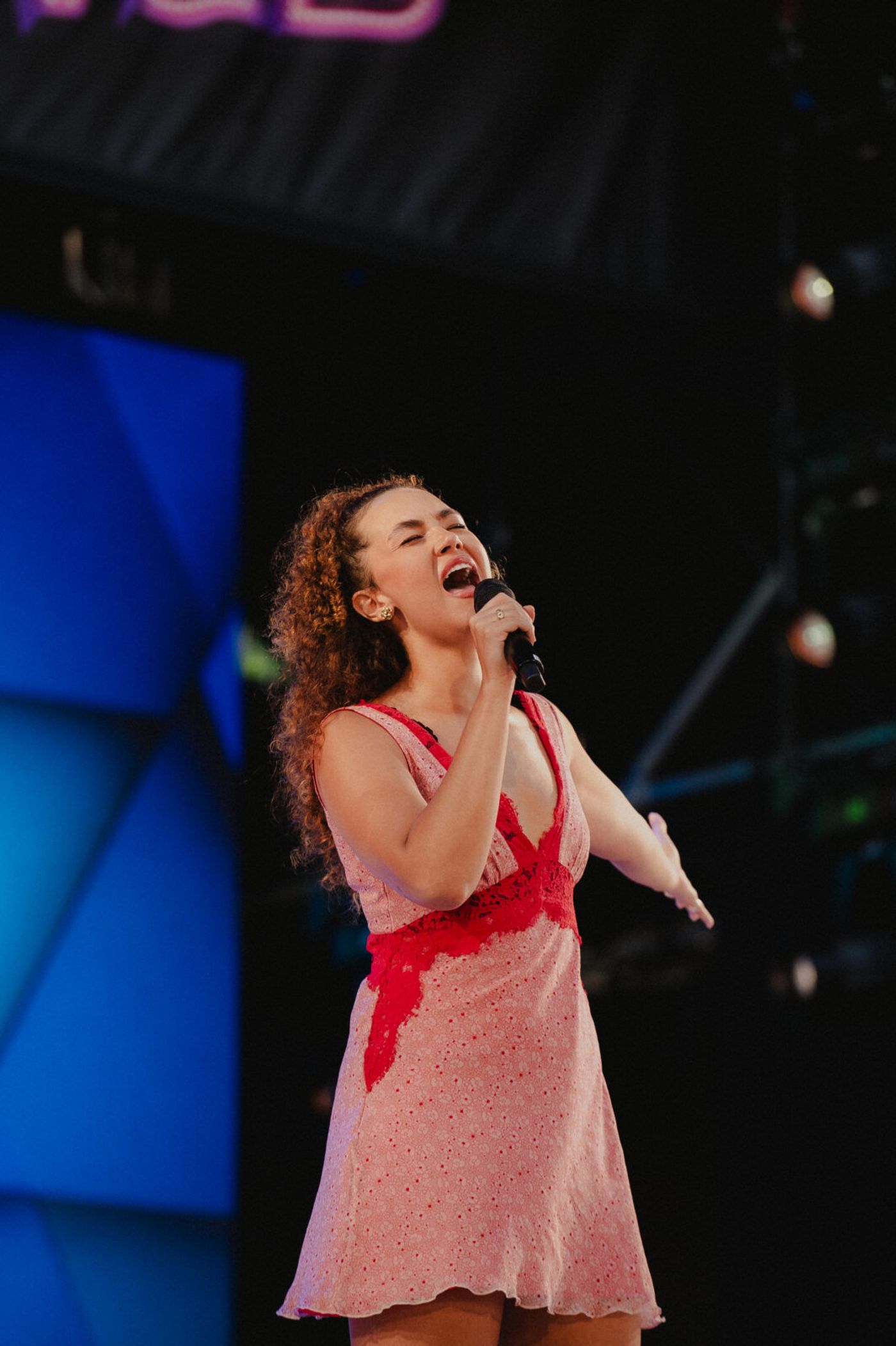 Photos: Inside Day 1 of of The Festival with Jasmine Amy Rogers, Reeve Carney, Eva Noblezada, and More Image