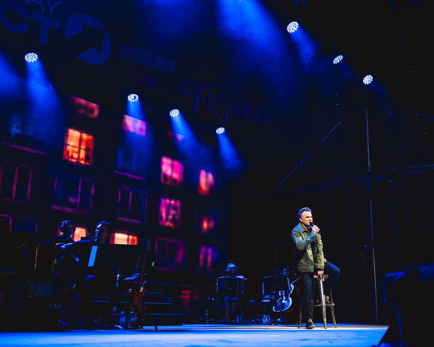 Photos: Original RENT Cast Reunites at The Festival & More from Day 2 Image